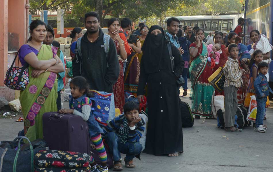 passengers crowd due festival season