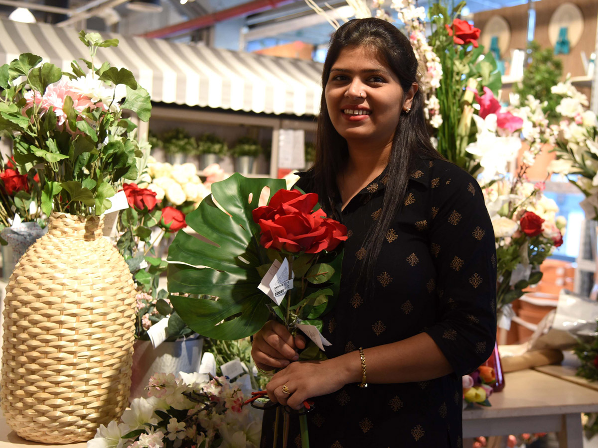 Making Workshop in The Run Up To Valentines Day IKEA Photo Gallery - Sakshi