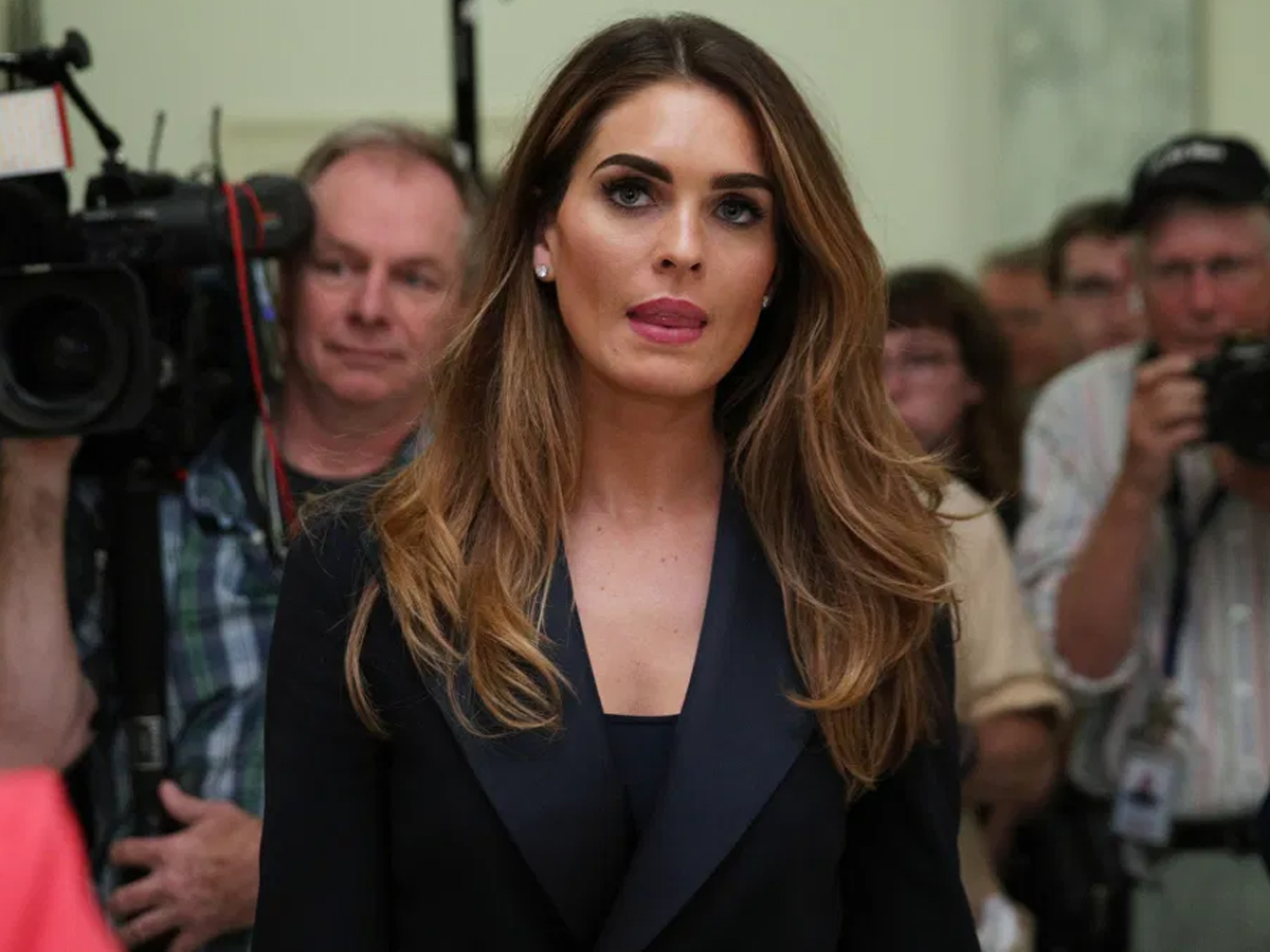  Donald Trump aide Hope Hicks Photo Gallery - Sakshi