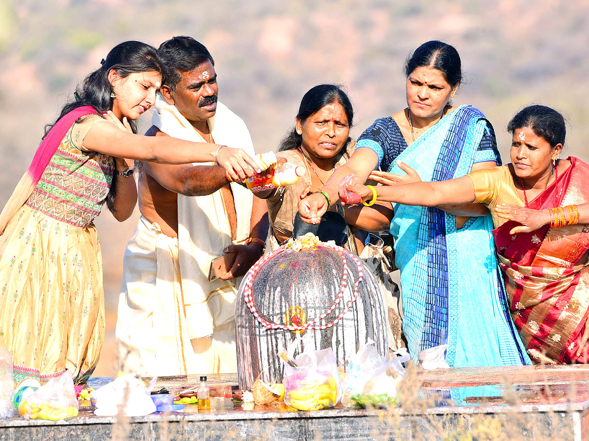 Maha shivratri Keesaragutta Temple Photos - Sakshi