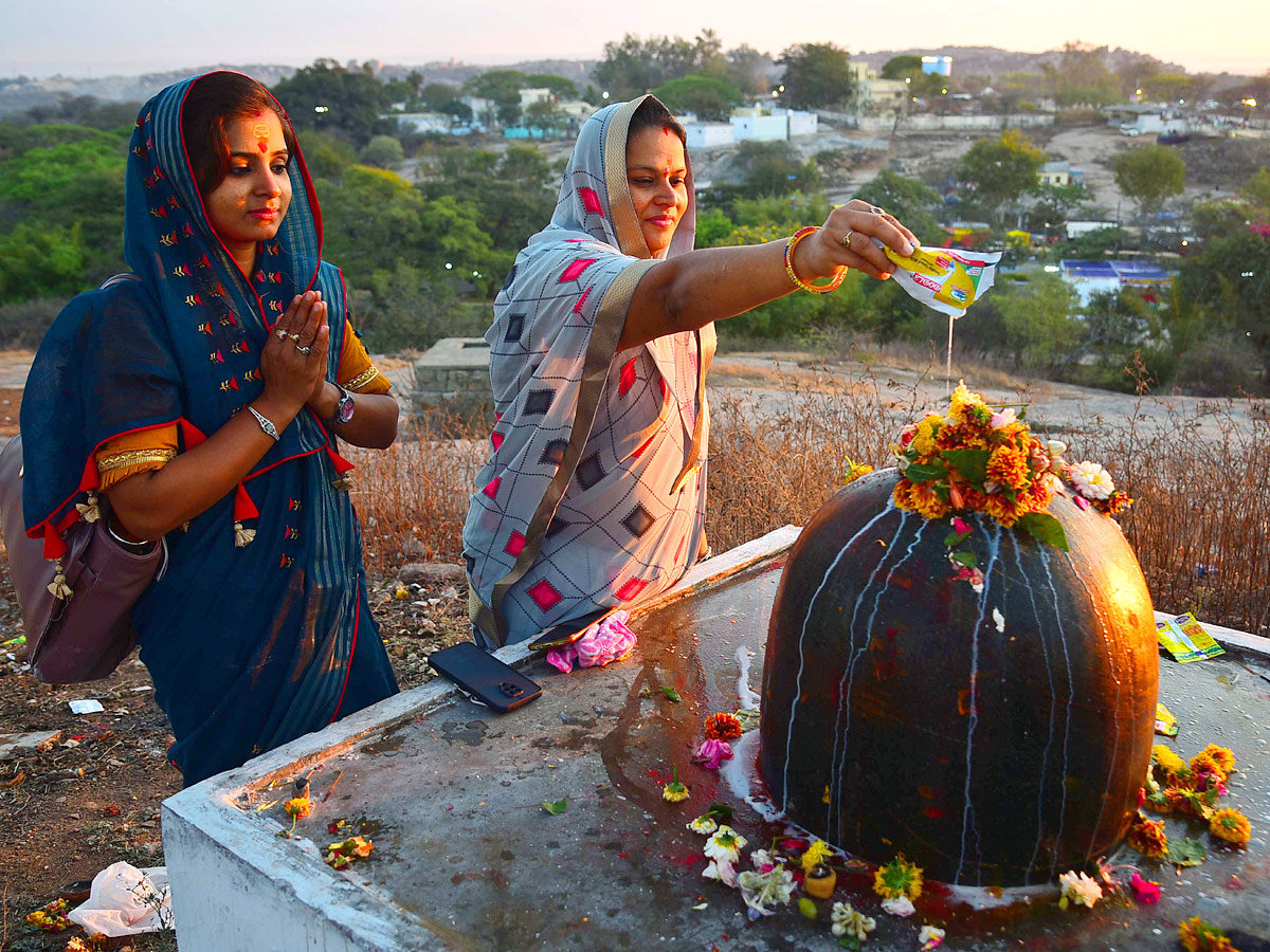 Maha shivratri Keesaragutta Temple Photos - Sakshi