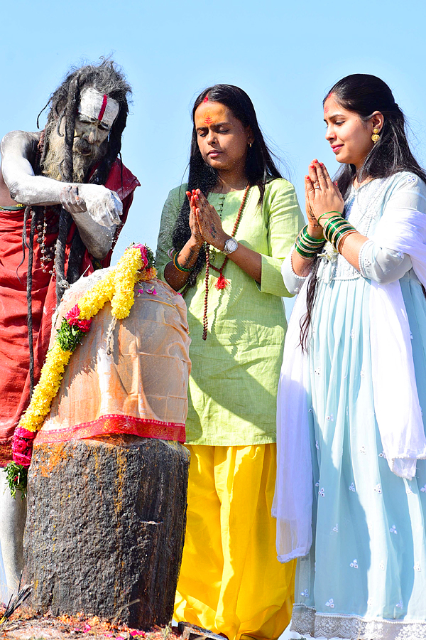 Maha shivratri Keesaragutta Temple Photos - Sakshi