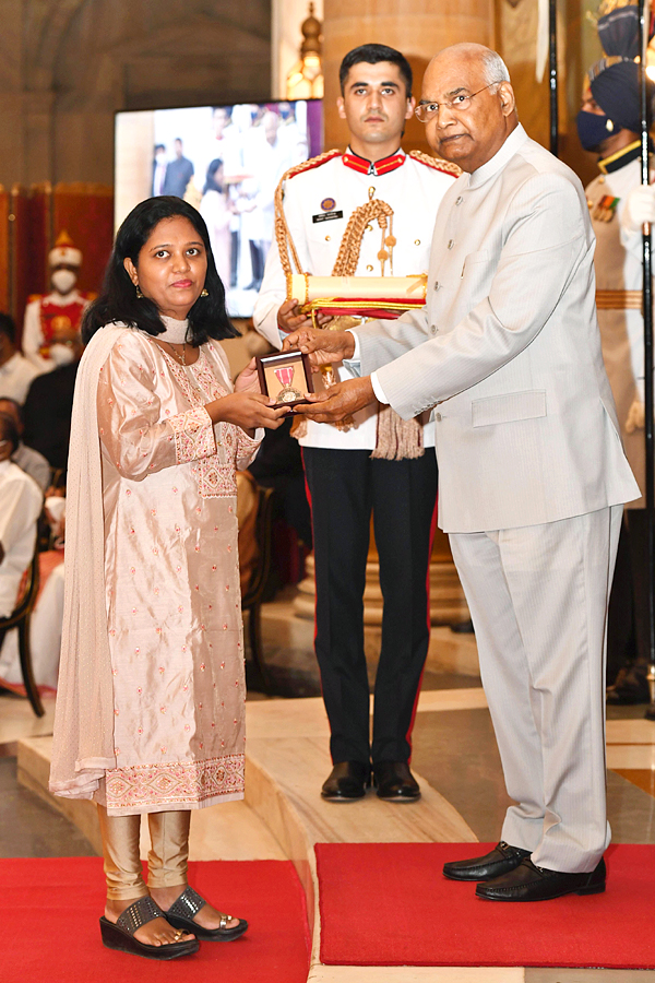 President Kovind Presents Padma Awards at 2022 Ceremony - Sakshi