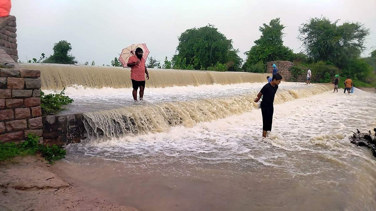 Heavy Rainfall Lashes Telangana Amazing Waterfalls Latest Photos - Sakshi