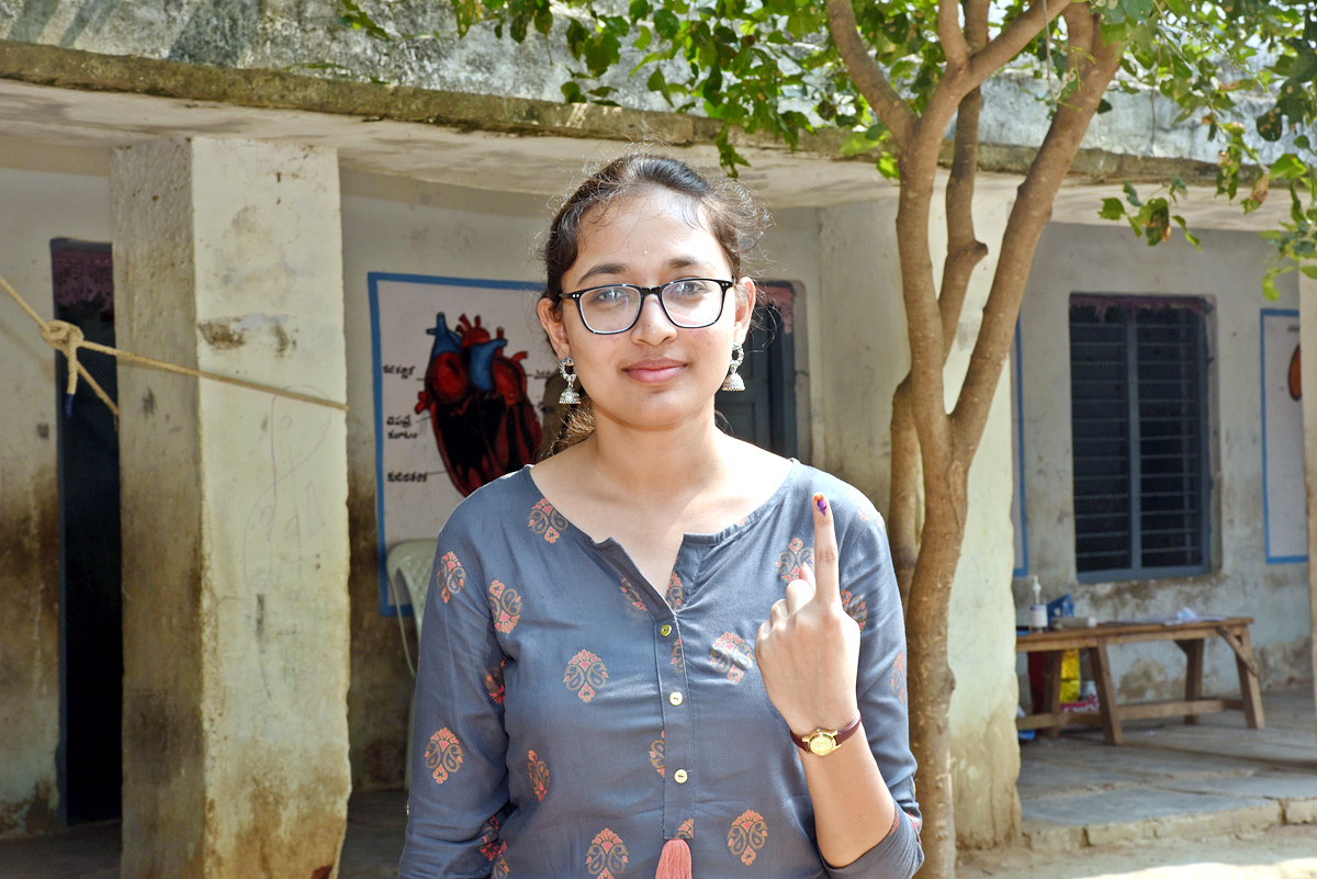 Munugode By Election Polling Photos - Sakshi