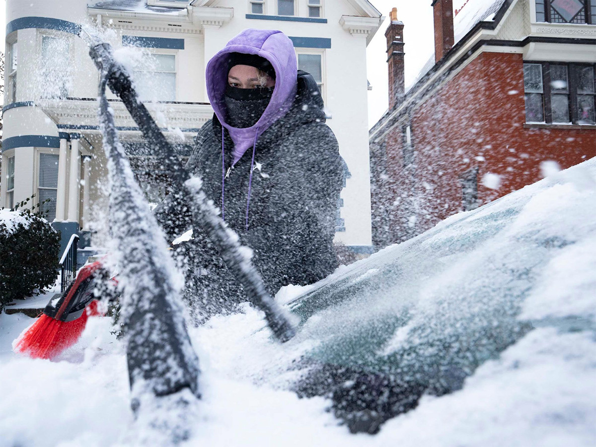 Heavy Winter Snow Storm In America: US Snow Toofan Photos Goes Viral - Sakshi