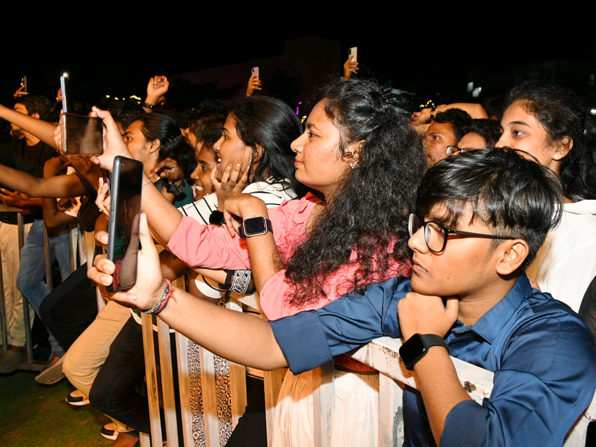 Nikhita Gandhi Indian playback singer at IIT Tirupati program Photos - Sakshi