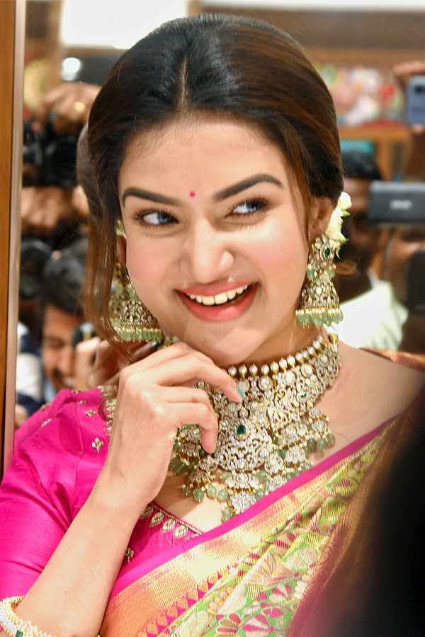 Honey Rose Shop opening in Warangal Photos - Sakshi