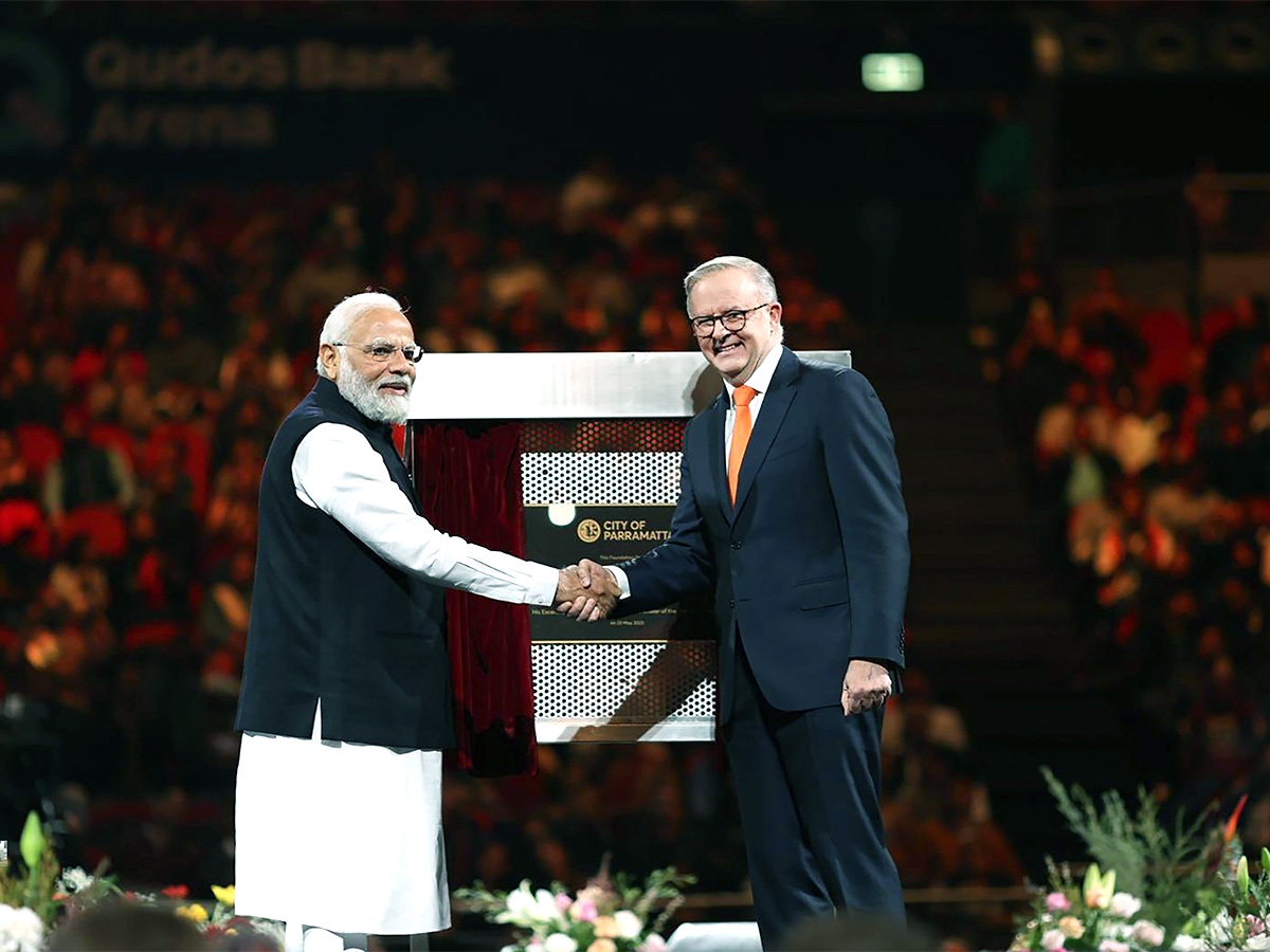 Prime Minister Narendra Modi addresses the Indian community programme in Sydney - Sakshi