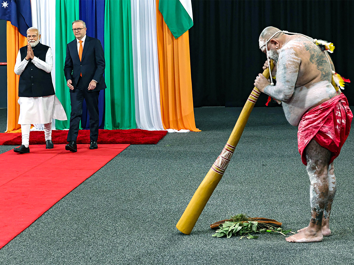 Prime Minister Narendra Modi addresses the Indian community programme in Sydney - Sakshi