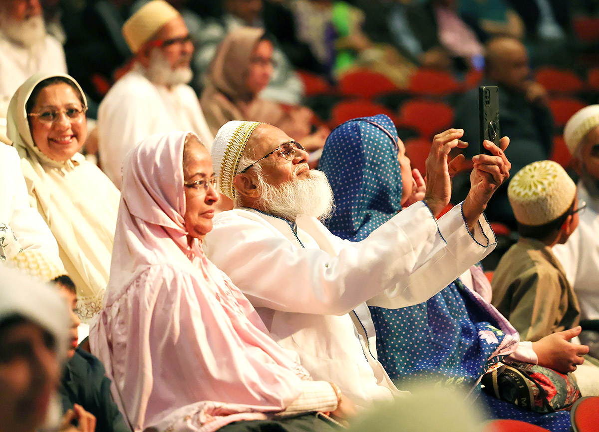 Prime Minister Narendra Modi addresses the Indian community programme in Sydney - Sakshi