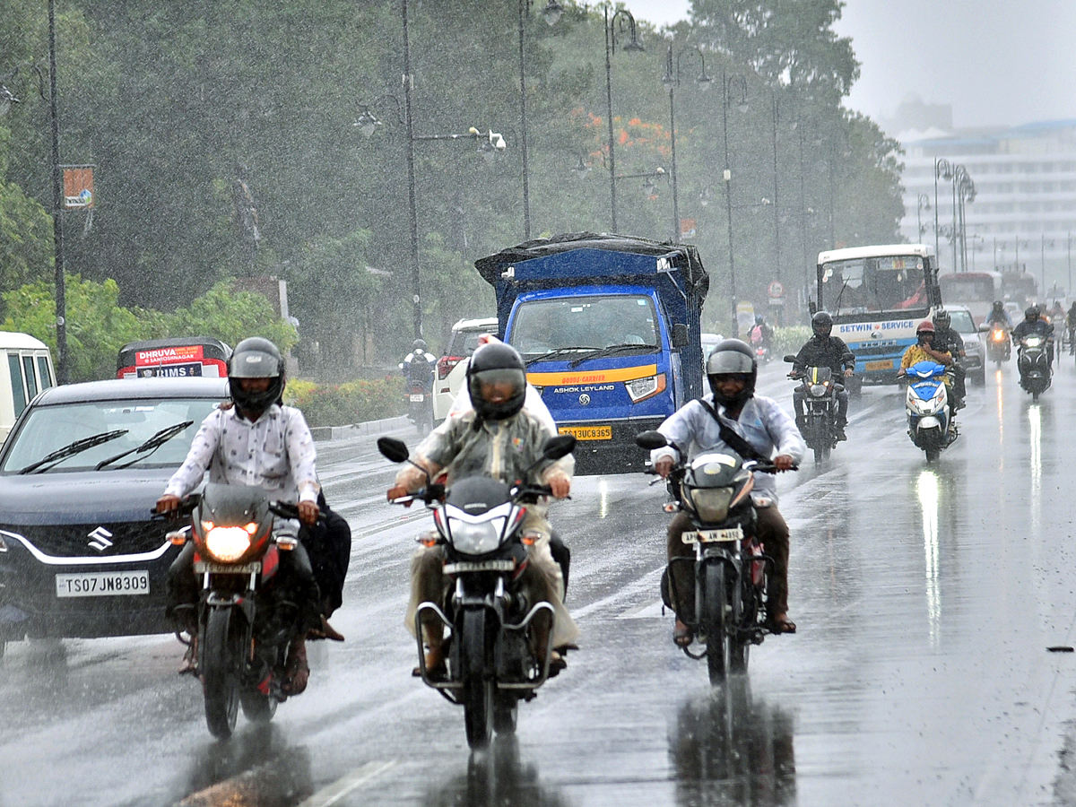 Heavy Rains Lashes Hyderabad Photos - Sakshi