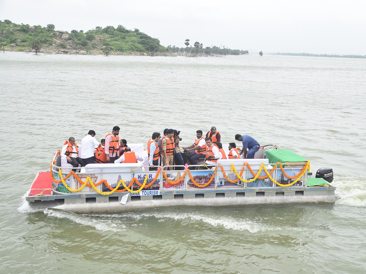 KTR Drives a Boat Launches New Boating Service in Rajanna Sircilla - Sakshi
