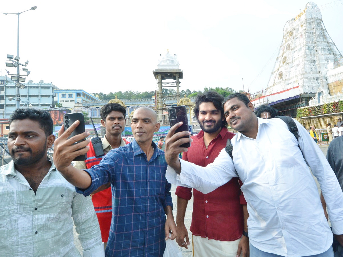Tollywood Actor Kiran Abbavaram Visited Tirumala Temple PHotos - Sakshi
