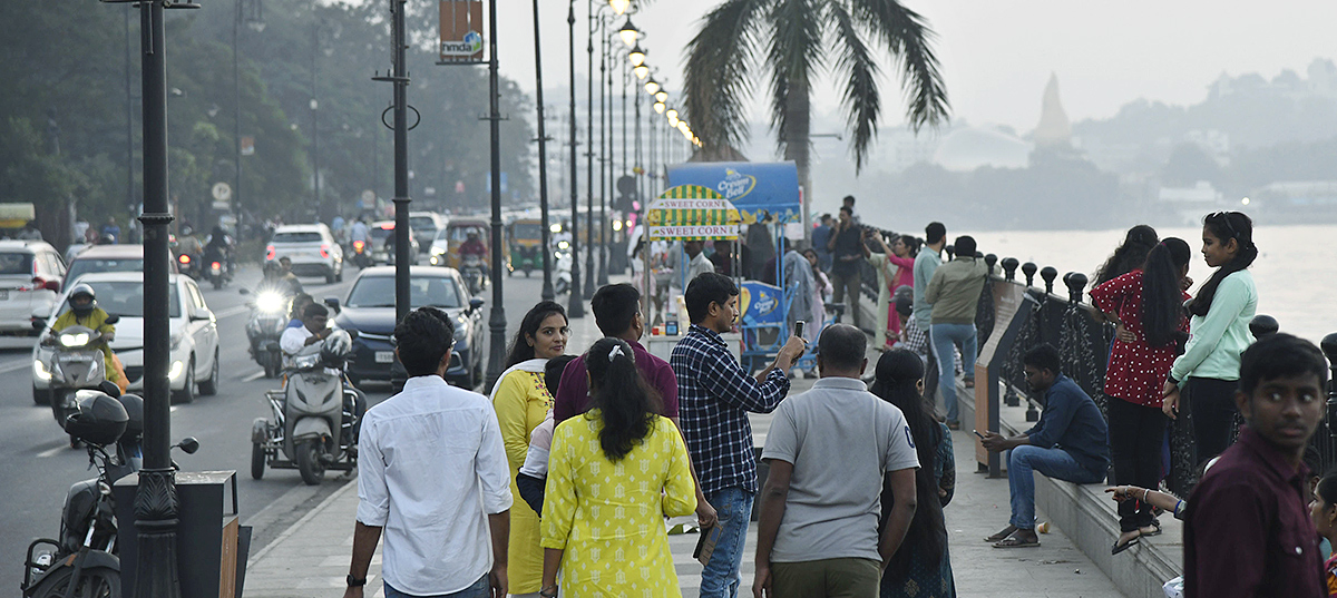 New Year Celebrations In Hyderabad - Sakshi