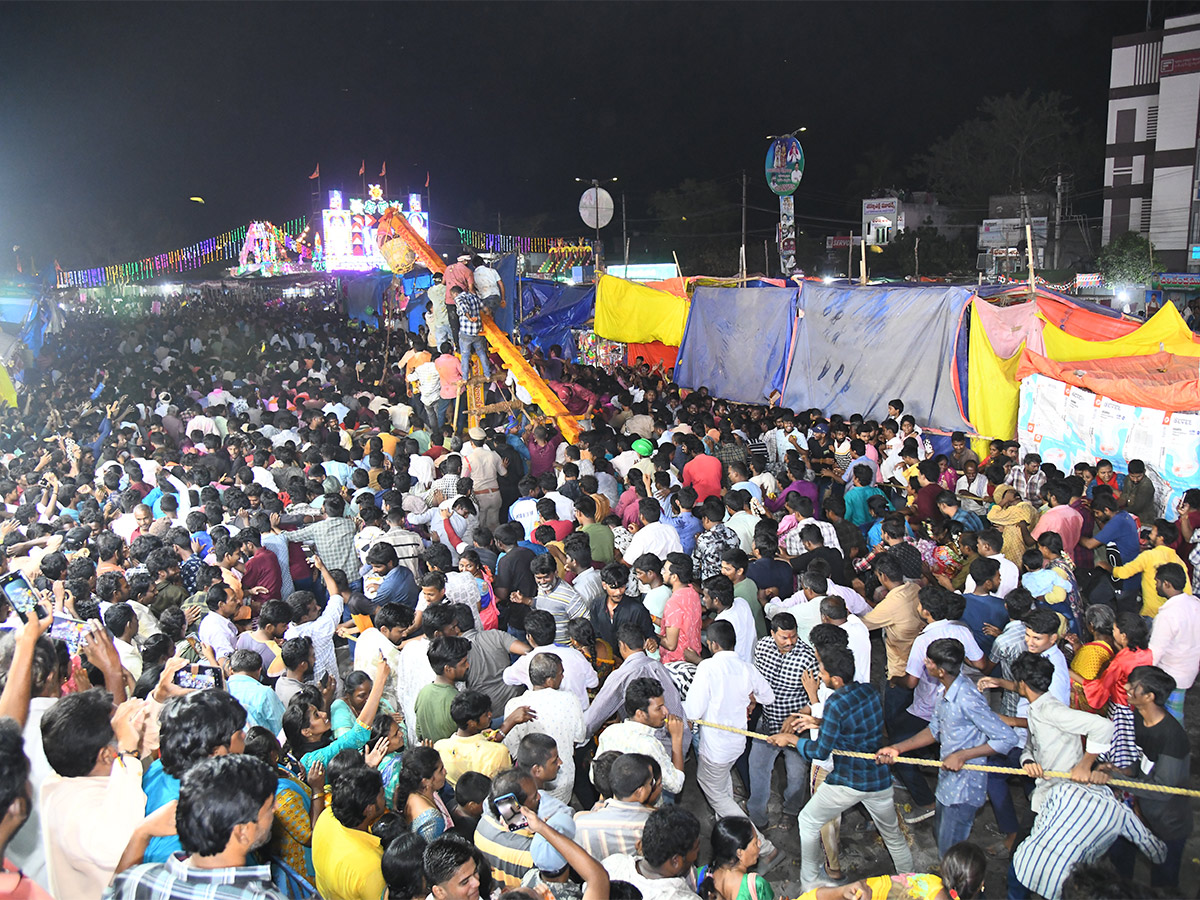 Vuyyuru Veeramma Talli Temple Pics - Sakshi2