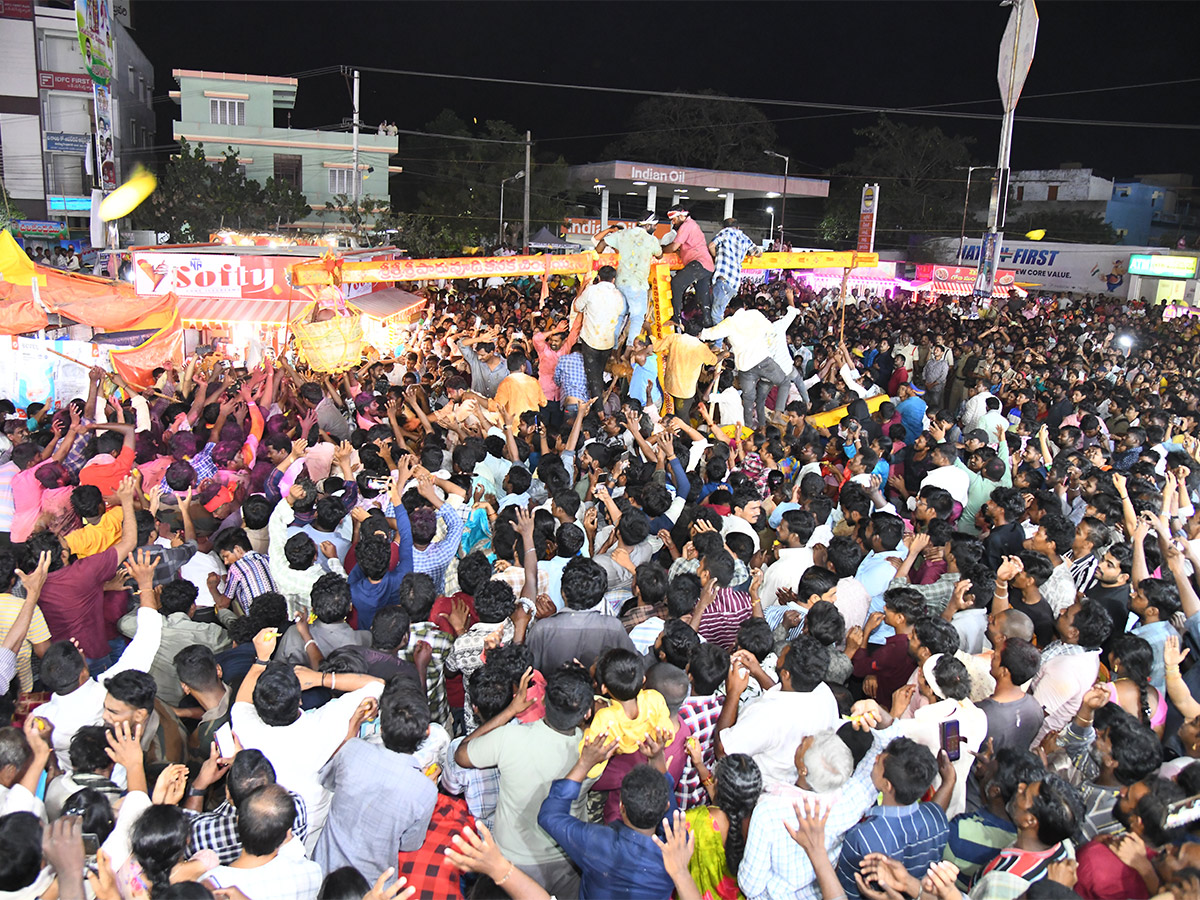 Vuyyuru Veeramma Talli Temple Pics - Sakshi17