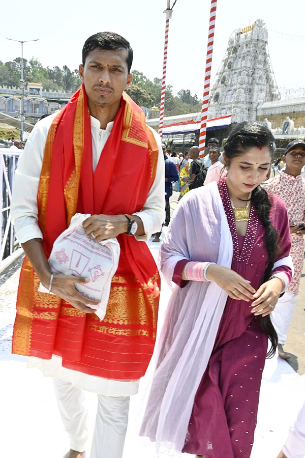 Cricketer Navdeep Saini visits Tirumala With His Wife Photos - Sakshi