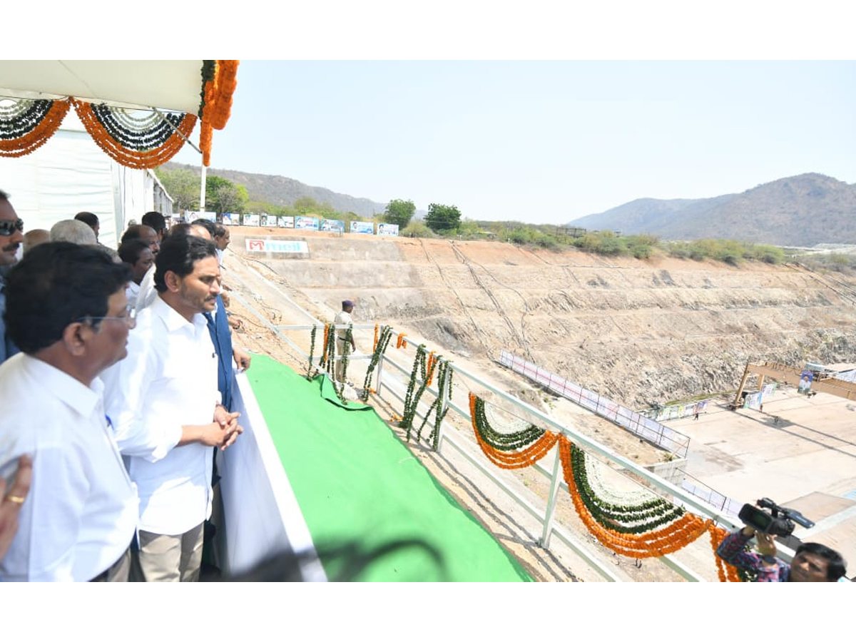 CM YS Jagan Tour In Prakasam District Photos - Sakshi