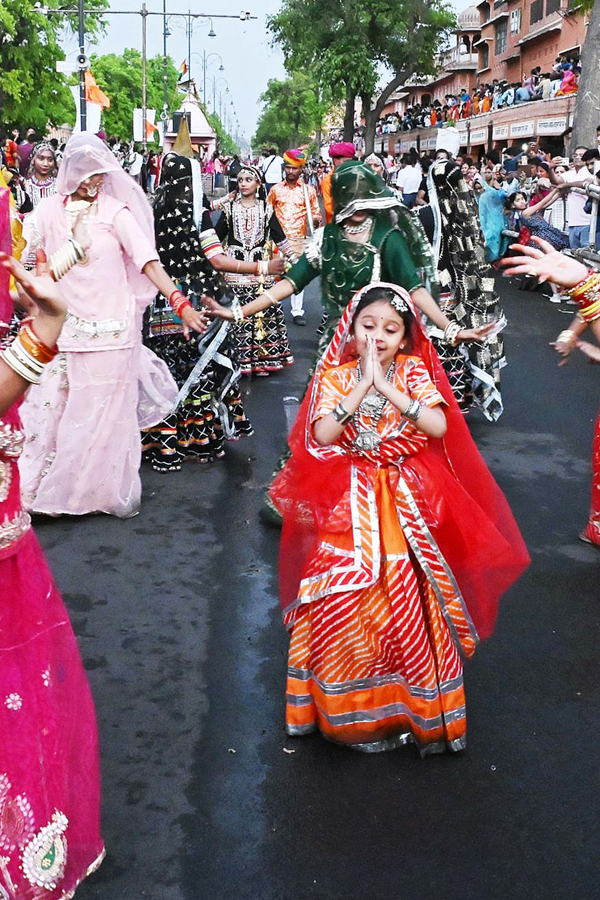 Celebrations Of Gangaur Festival In Jaipur Photos - Sakshi