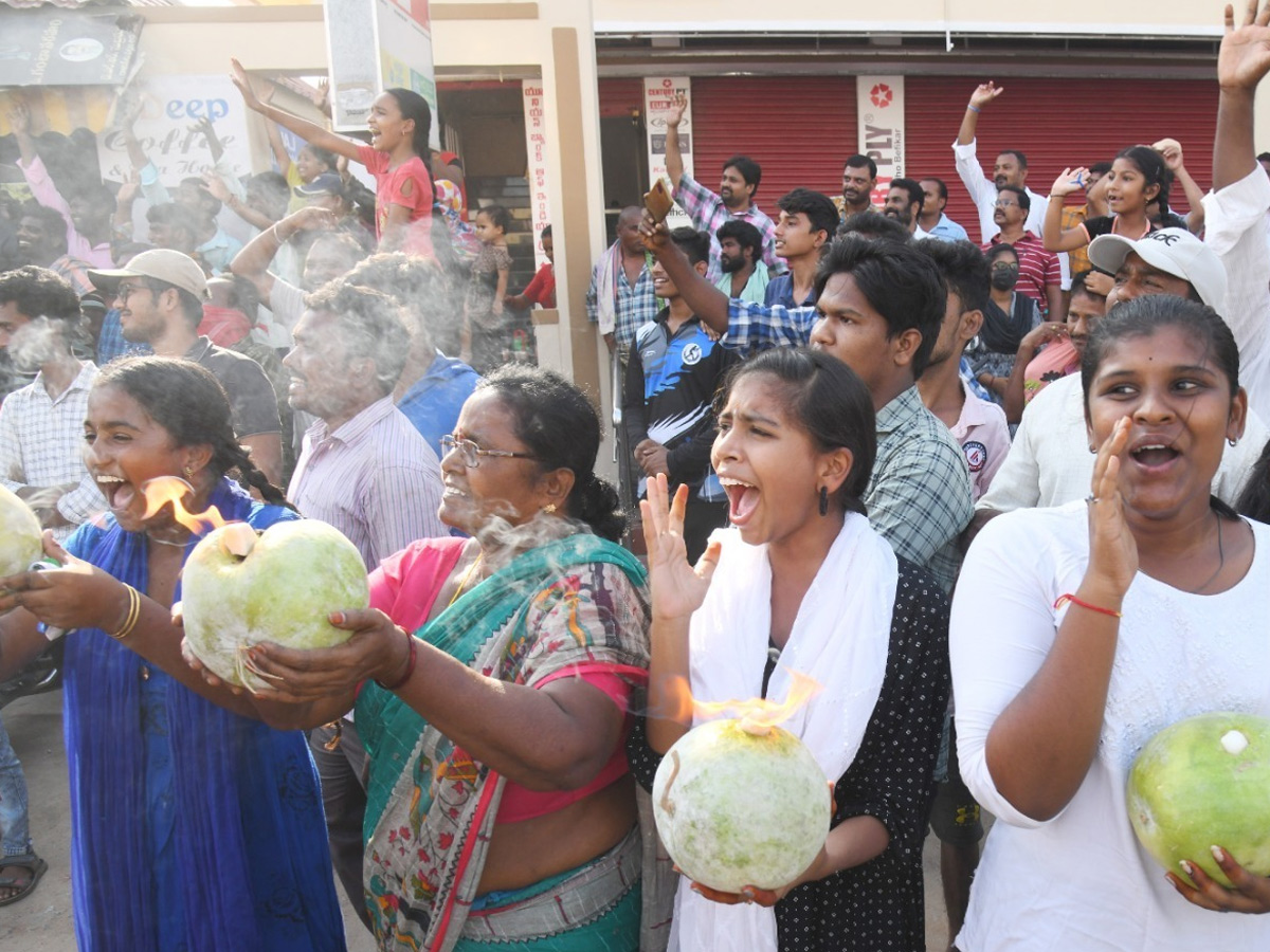 AP CM YS Jagan Public Meeting at Rajampeta Photos