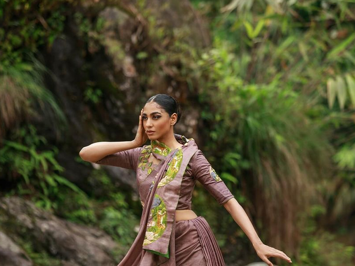 Amazing Designs Of Forestry On Sarees