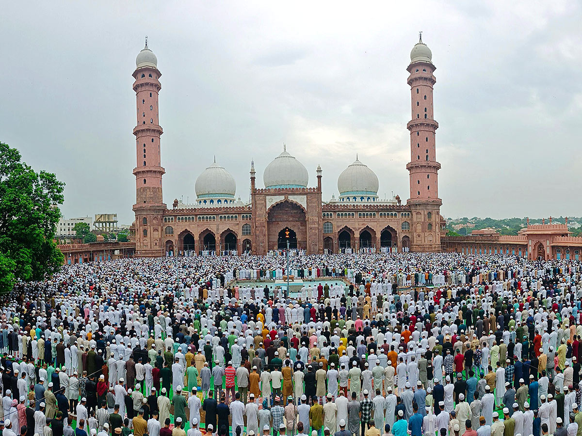 Happy Eid-ul-Adha: Bakrid 2024 Photos
