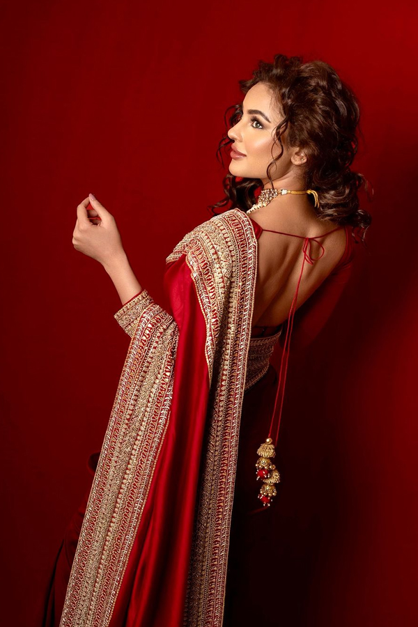Seerat Kapoor Shines Like A Queen In Red Saree