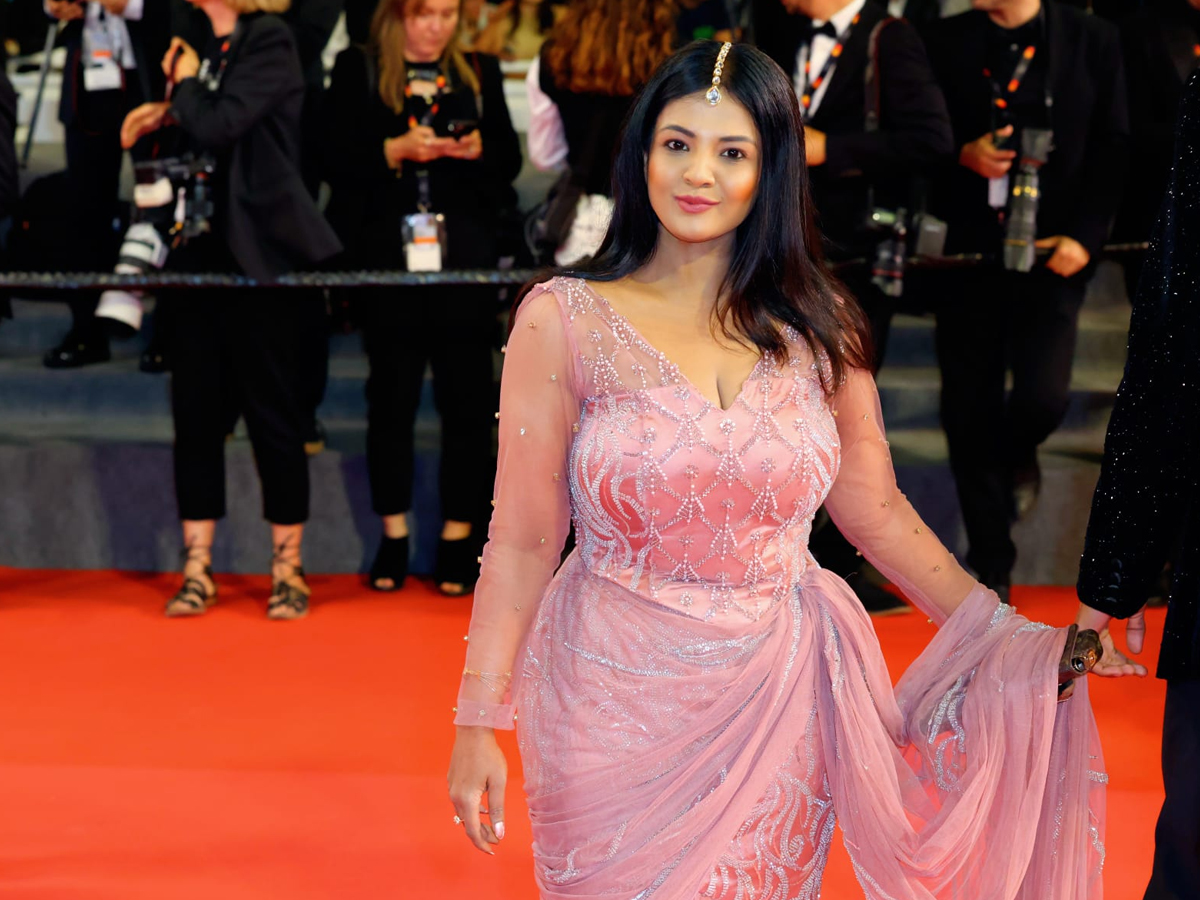 Hyderabad Fashion Designer Aruna Goud In 77th Cannes Film Festival Photos Viral