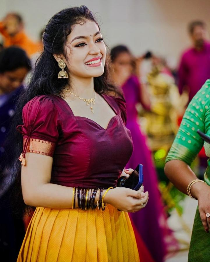 Malayalam TV Actress Devi Nanda Traditional Wear Photos Goes Viral On Social Media