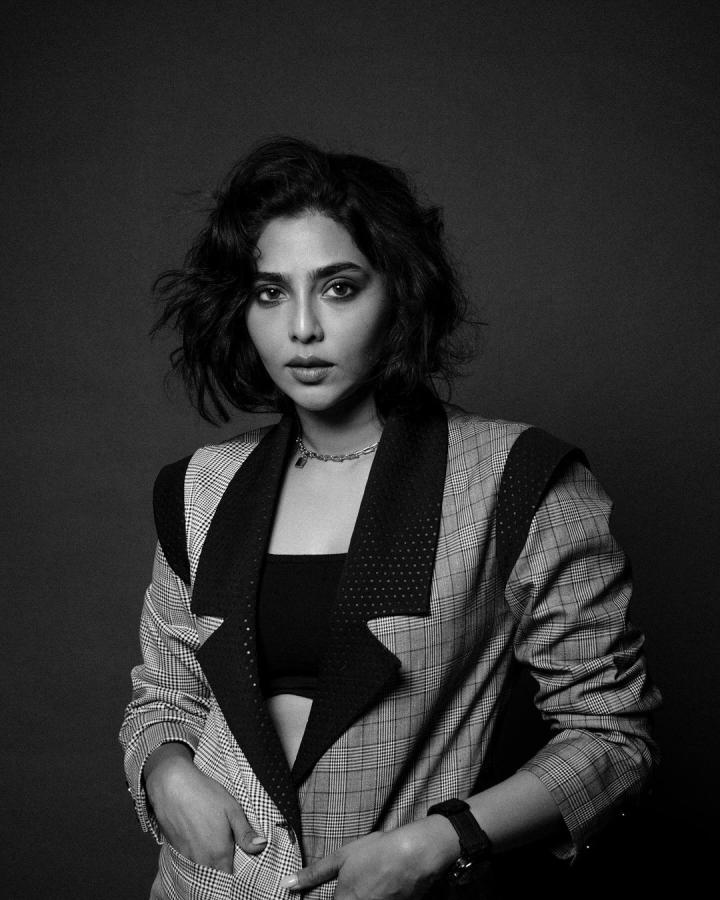 Indian Actress Aishwarya Lekshmi Latest Photos Goes Viral In Social Media