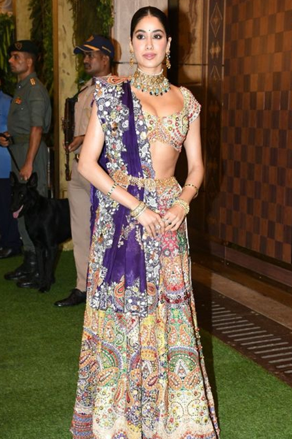 Devara Beauty Janhvi Kapoor Shining Brightly In Anant And Radhika Wedding