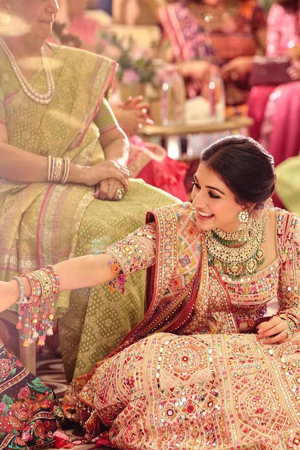 Bride To Be Radhika Merchant's Ultimate Bridal Fashion Photos Viral