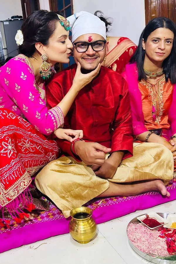 Actress Kangana Ranaut At Her Brothers Wedding Ceremony Photos Viral