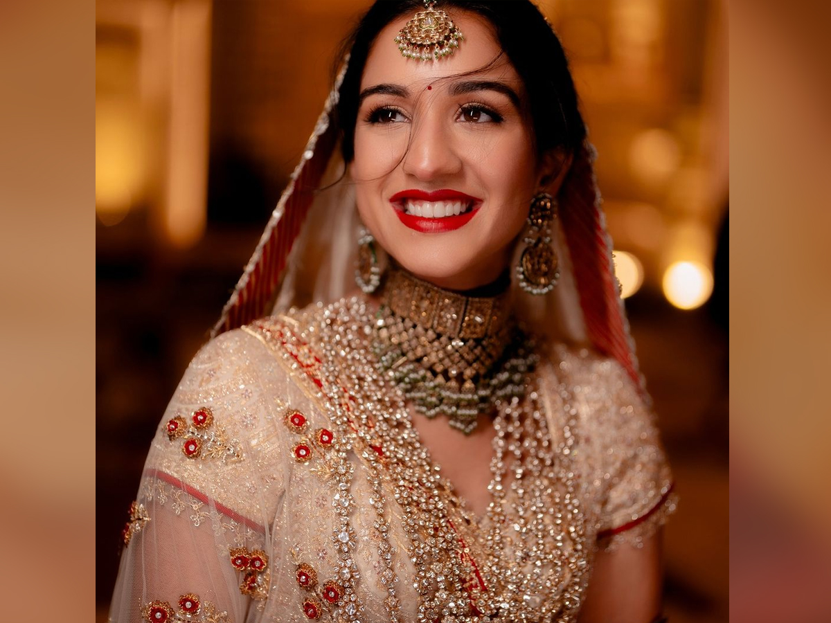 Bride Radhika Merchant Looks Like A Queen In Lehenga