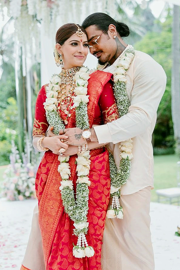 Varalaxmi Sarathkumar Wedding Happy Moments With Her Husband Nicholai Sachdev Photos 6