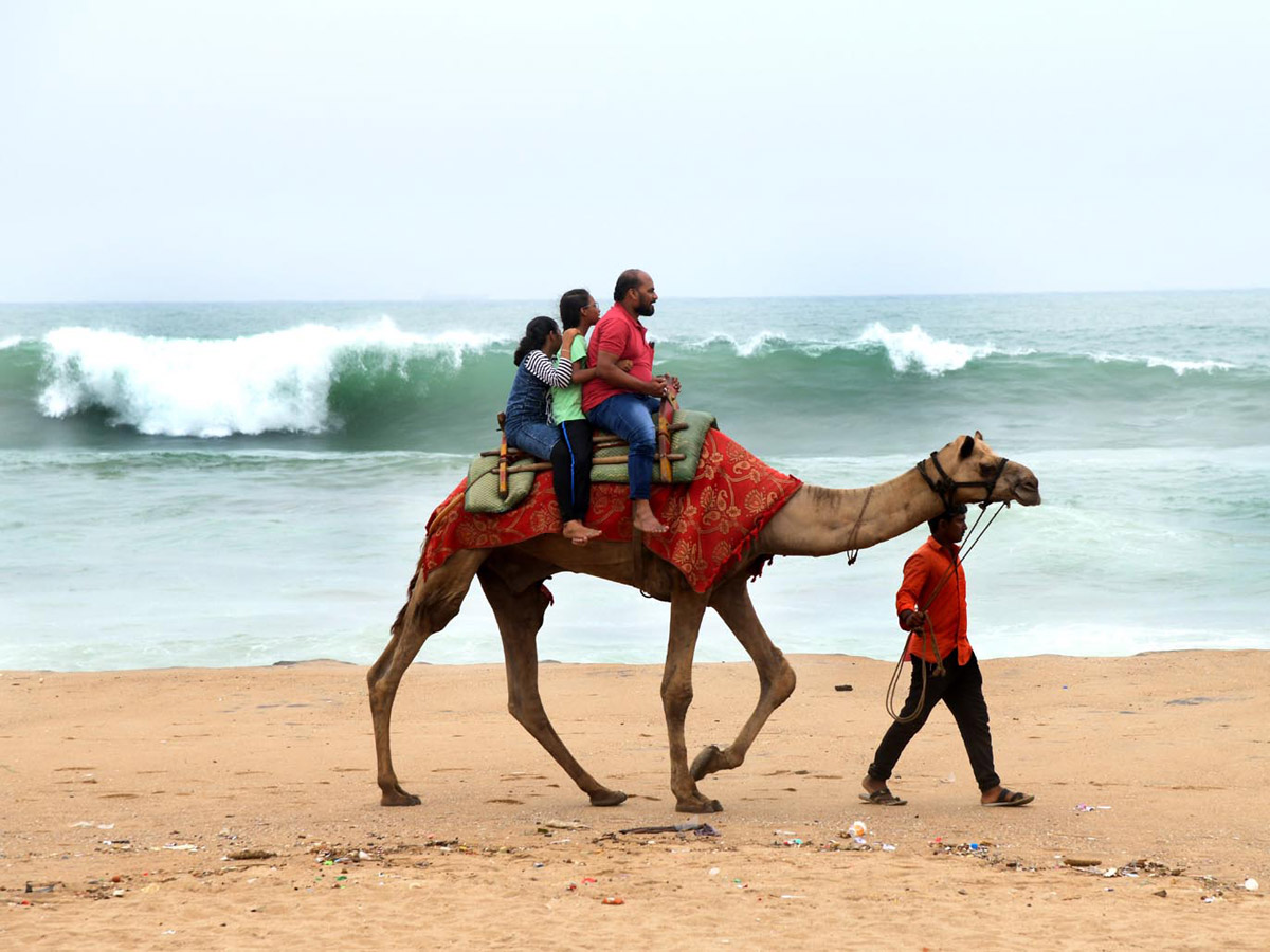 Best Photos of The Day in AP and Telangana Photo Gallery47