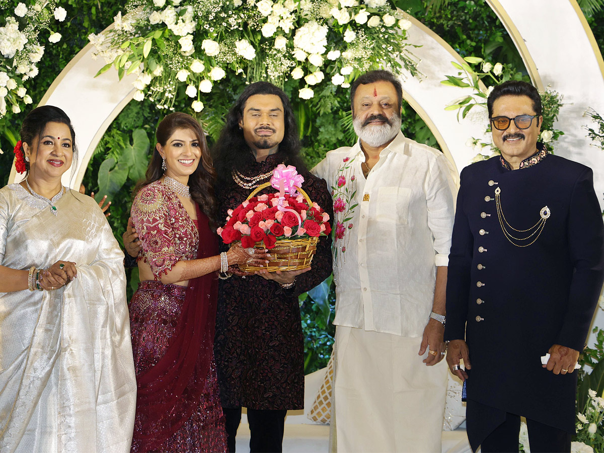 Varalaxmi Sarathkumar Grand Wedding Reception Photos