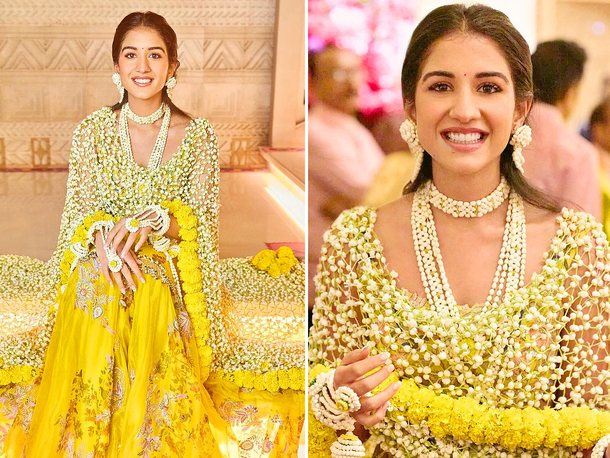 Radhika Merchant dupatta made of flowers is the highlight of her haldi outfit Photos