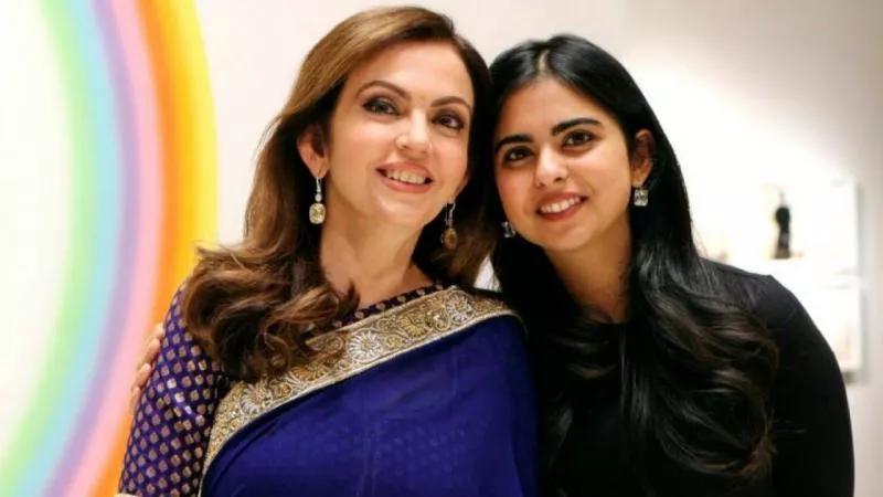 Isha Ambani Balancing MBA classes And Also Teaching - Sakshi