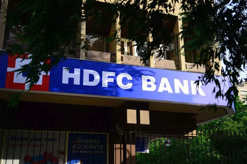 HDFC Bank Net Profit Jumps 20 Percent, Shareholders To Get 650% Dividend - Sakshi