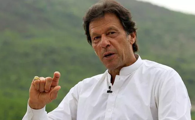 Imran Khan Will Take Oath On August 11 As Pakistans PM - Sakshi