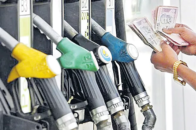Central Finance Ministry has issued a dividend of petrol rates - Sakshi