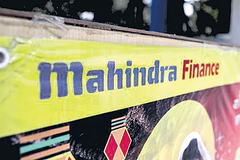  Mahindra crosses 70 lakh production mark - Sakshi