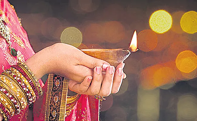 Diwali: The festival of lights explained - Sakshi