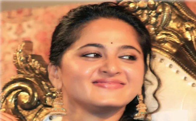 Kona Venkat Revealed Anushka New look - Sakshi
