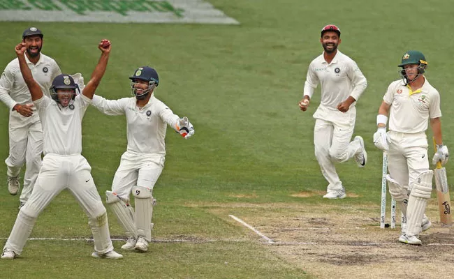 India Eight Wickets Away From Third Test Win Over Australia  - Sakshi
