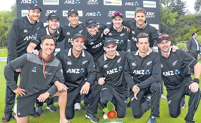 Kiwis Complete Whitewash Over Bangladesh - Sakshi