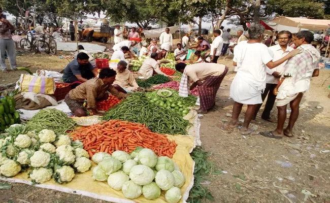 Vegetable Price Goes Very Higher Even Not To Buy - Sakshi