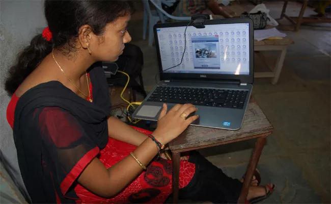 Webcasting With Students: EC - Sakshi